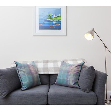 Pass The Keys Spacious 2-Br Flat For 4 In Morningside 에든버러 외부 사진